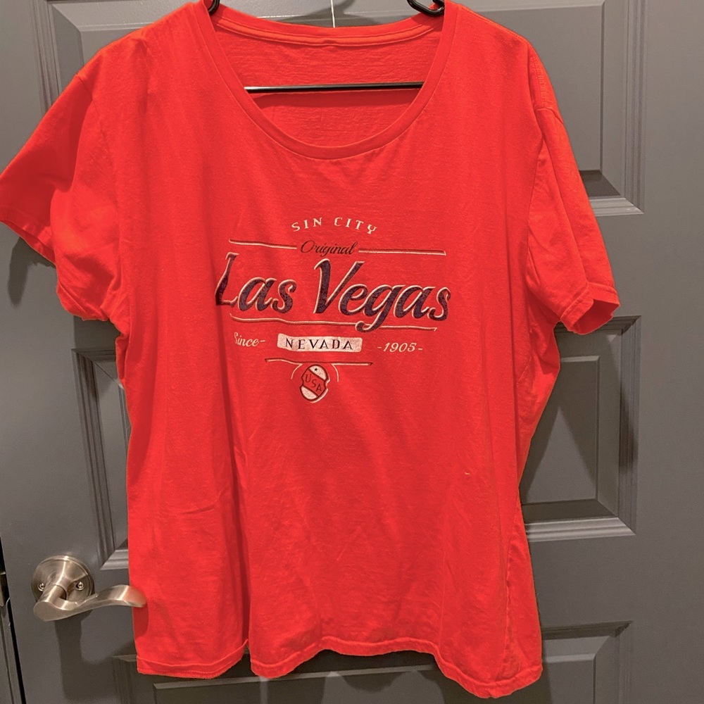 Las Vegas Souvenir Tee - FREE w/ 2+ bundle!
